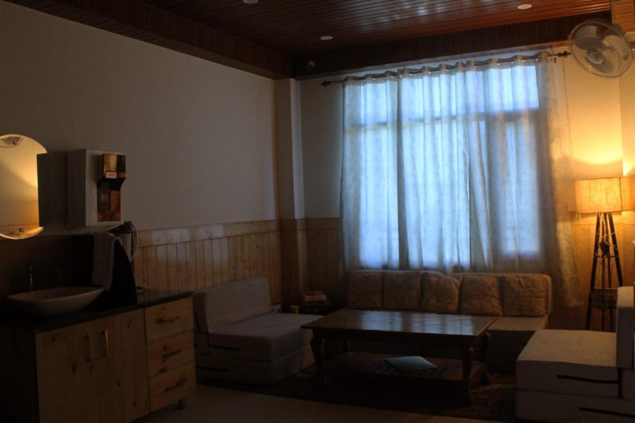 Him Aashrey B&B Homestay Shimla Esterno foto
