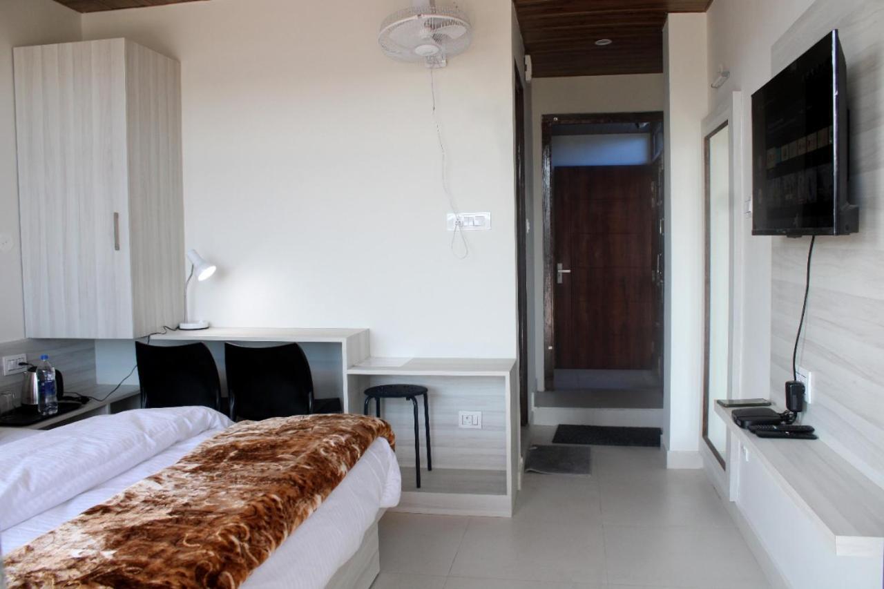 Him Aashrey B&B Homestay Shimla Esterno foto